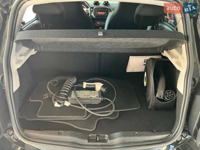 Чорний Смарт Forfour, об'ємом двигуна 0 л та пробігом 21 тис. км за 14499 $, фото 16 на Automoto.ua