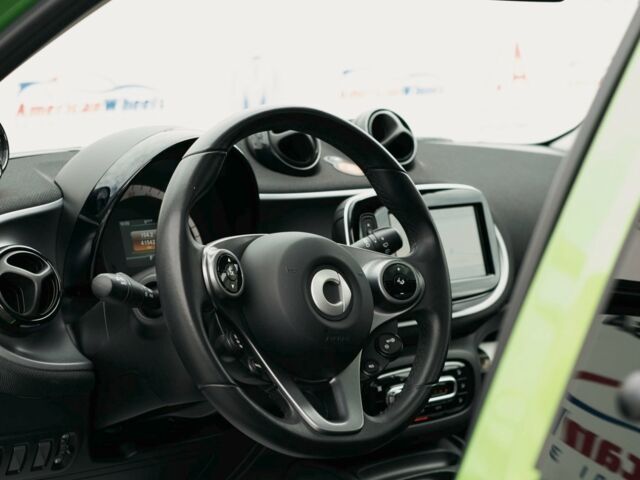 Чорний Смарт Forfour, об'ємом двигуна 0 л та пробігом 47 тис. км за 13700 $, фото 8 на Automoto.ua