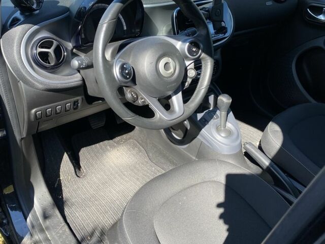 Чорний Смарт Forfour, об'ємом двигуна 0 л та пробігом 46 тис. км за 10289 $, фото 5 на Automoto.ua