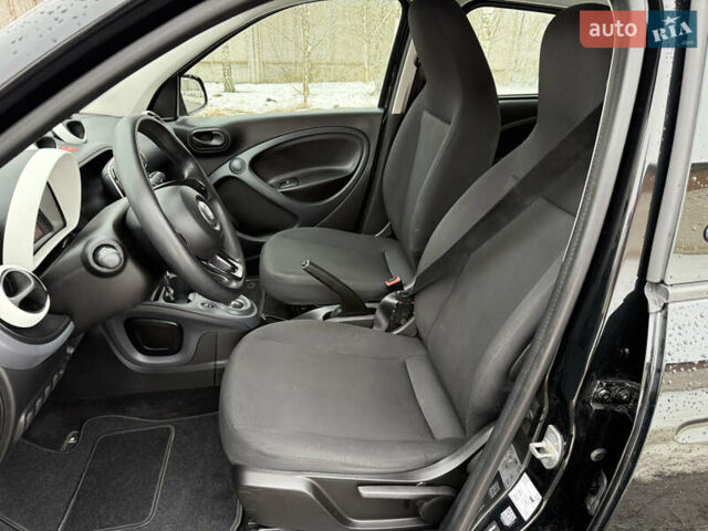 Чорний Смарт Forfour, об'ємом двигуна 0 л та пробігом 82 тис. км за 8300 $, фото 11 на Automoto.ua