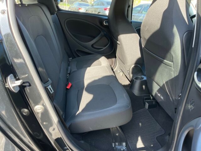 Чорний Смарт Forfour, об'ємом двигуна 0 л та пробігом 43 тис. км за 12500 $, фото 19 на Automoto.ua