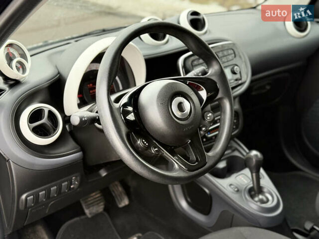 Чорний Смарт Forfour, об'ємом двигуна 0 л та пробігом 82 тис. км за 8300 $, фото 10 на Automoto.ua