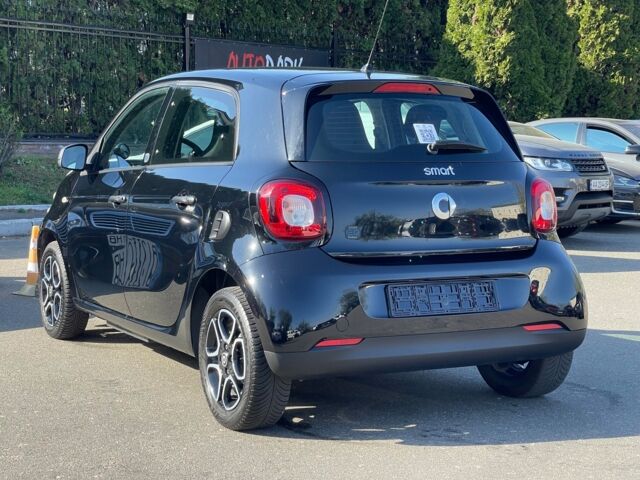 Чорний Смарт Forfour, об'ємом двигуна 0 л та пробігом 43 тис. км за 12500 $, фото 3 на Automoto.ua