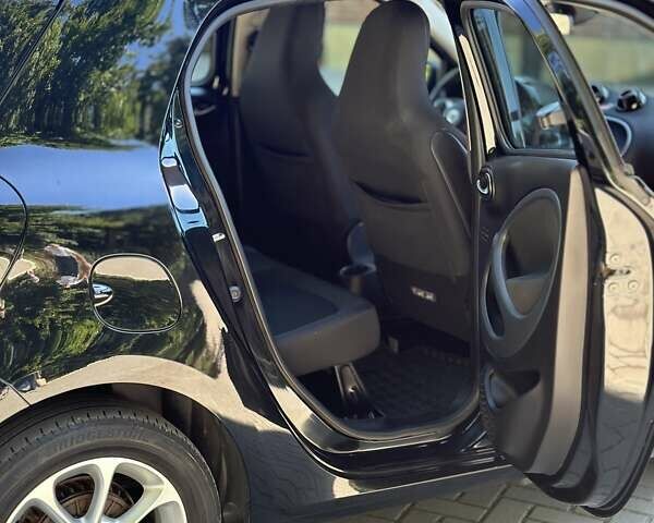 Чорний Смарт Forfour, об'ємом двигуна 0 л та пробігом 58 тис. км за 8500 $, фото 17 на Automoto.ua