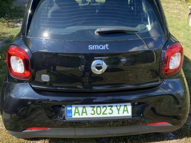 Чорний Смарт Forfour, об'ємом двигуна 0 л та пробігом 46 тис. км за 10289 $, фото 3 на Automoto.ua