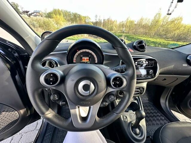 Чорний Смарт Forfour, об'ємом двигуна 0 л та пробігом 43 тис. км за 10099 $, фото 22 на Automoto.ua