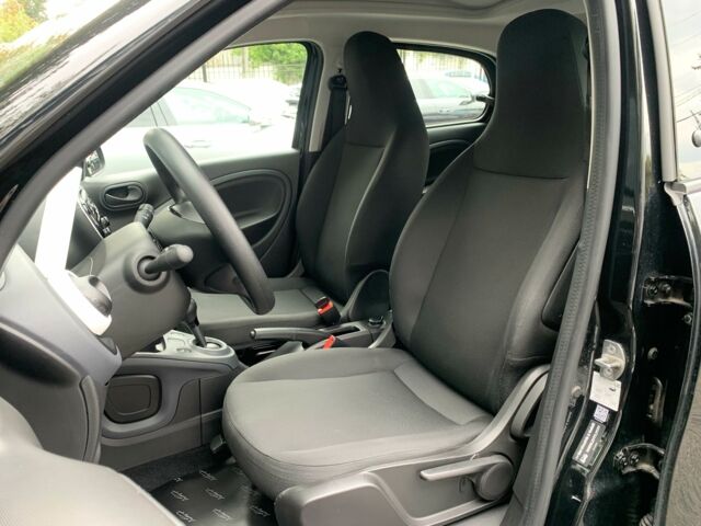 Чорний Смарт Forfour, об'ємом двигуна 0 л та пробігом 16 тис. км за 16900 $, фото 17 на Automoto.ua