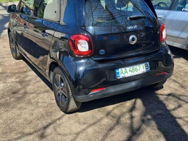 Чорний Смарт Forfour, об'ємом двигуна 0 л та пробігом 61 тис. км за 9000 $, фото 3 на Automoto.ua