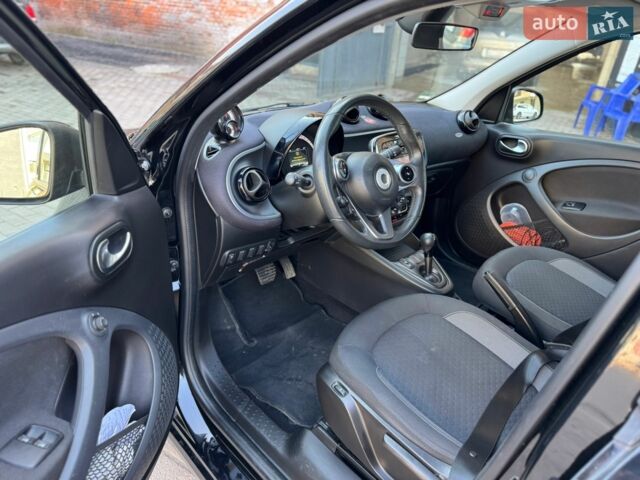 Чорний Смарт Forfour, об'ємом двигуна 0 л та пробігом 35 тис. км за 7500 $, фото 24 на Automoto.ua