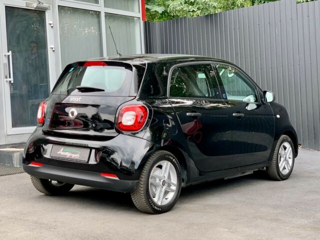 Чорний Смарт Forfour, об'ємом двигуна 0 л та пробігом 16 тис. км за 16900 $, фото 9 на Automoto.ua