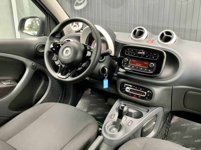 Чорний Смарт Forfour, об'ємом двигуна 0 л та пробігом 16 тис. км за 16900 $, фото 23 на Automoto.ua