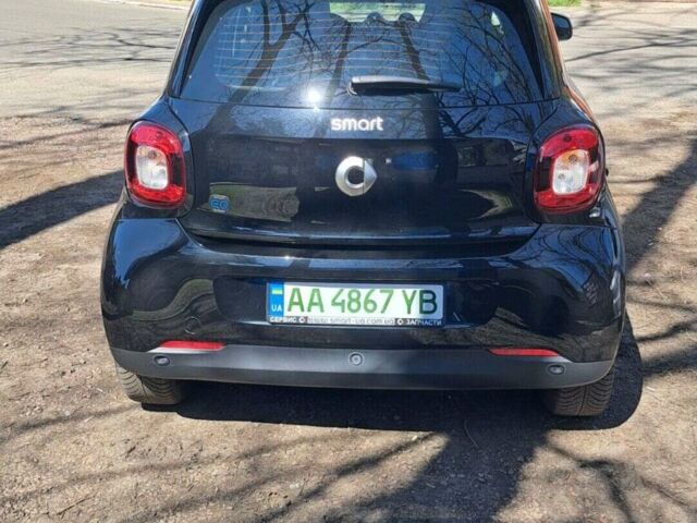 Чорний Смарт Forfour, об'ємом двигуна 0 л та пробігом 61 тис. км за 9000 $, фото 4 на Automoto.ua