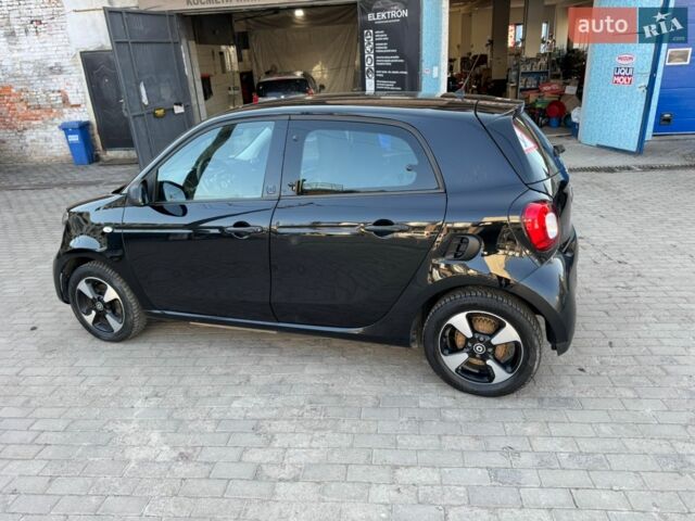 Чорний Смарт Forfour, об'ємом двигуна 0 л та пробігом 35 тис. км за 7500 $, фото 26 на Automoto.ua