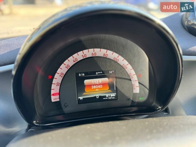 Чорний Смарт Forfour, об'ємом двигуна 0 л та пробігом 35 тис. км за 7500 $, фото 3 на Automoto.ua