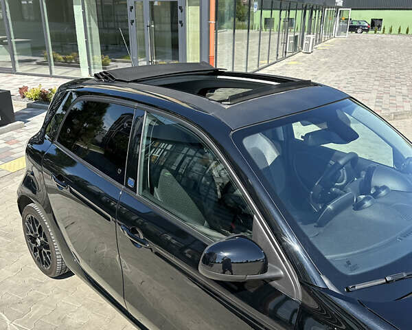 Черный Смарт Форфор, объемом двигателя 0 л и пробегом 42 тыс. км за 12500 $, фото 3 на Automoto.ua