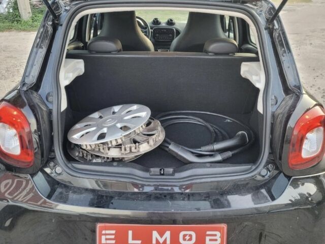 Чорний Смарт Forfour, об'ємом двигуна 0 л та пробігом 43 тис. км за 9600 $, фото 6 на Automoto.ua