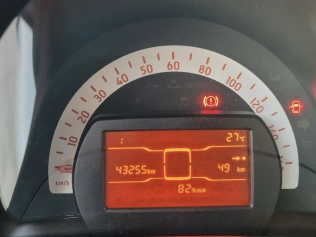 Чорний Смарт Forfour, об'ємом двигуна 0 л та пробігом 43 тис. км за 9600 $, фото 13 на Automoto.ua