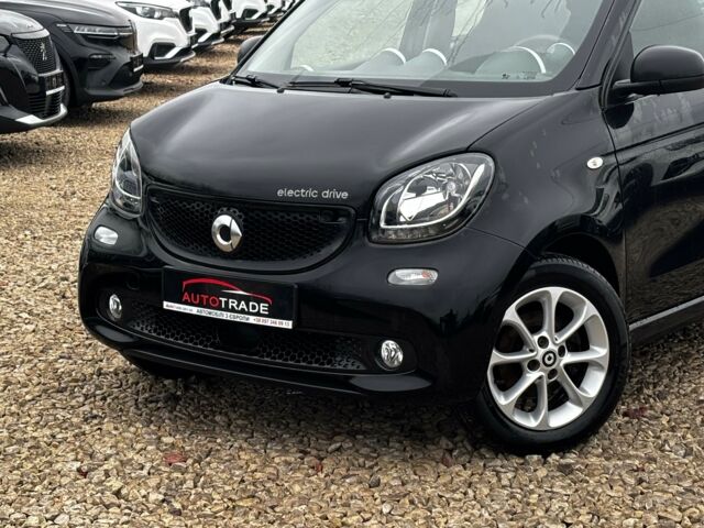 Чорний Смарт Forfour, об'ємом двигуна 0 л та пробігом 113 тис. км за 8100 $, фото 2 на Automoto.ua