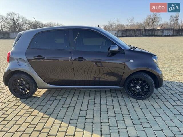 Коричневий Смарт Forfour, об'ємом двигуна 0 л та пробігом 36 тис. км за 8800 $, фото 3 на Automoto.ua