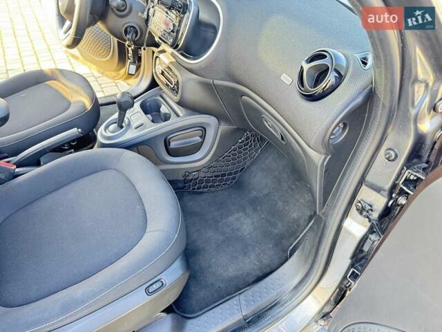 Коричневий Смарт Forfour, об'ємом двигуна 0 л та пробігом 36 тис. км за 8800 $, фото 29 на Automoto.ua