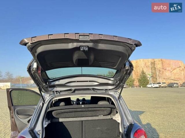 Коричневий Смарт Forfour, об'ємом двигуна 0 л та пробігом 36 тис. км за 8800 $, фото 32 на Automoto.ua