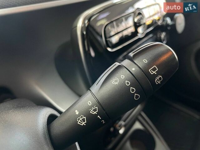 Червоний Смарт Forfour, об'ємом двигуна 0.9 л та пробігом 140 тис. км за 7990 $, фото 24 на Automoto.ua