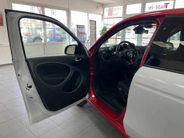 Червоний Смарт Forfour, об'ємом двигуна 0.9 л та пробігом 140 тис. км за 8990 $, фото 6 на Automoto.ua