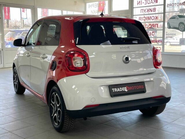 Червоний Смарт Forfour, об'ємом двигуна 0.9 л та пробігом 140 тис. км за 8990 $, фото 3 на Automoto.ua