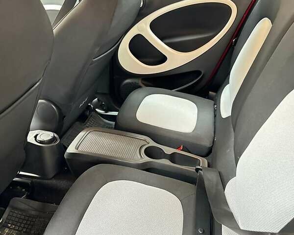 Смарт Форфор 2016 в Жмеренке на Automoto.ua Красный Смарт Форфор, объемом двигателя 1 л и пробегом 65 тыс. км за 8200 $, фото 3 на Automoto.ua
