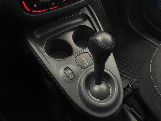 Червоний Смарт Forfour, об'ємом двигуна 0.9 л та пробігом 140 тис. км за 8990 $, фото 15 на Automoto.ua