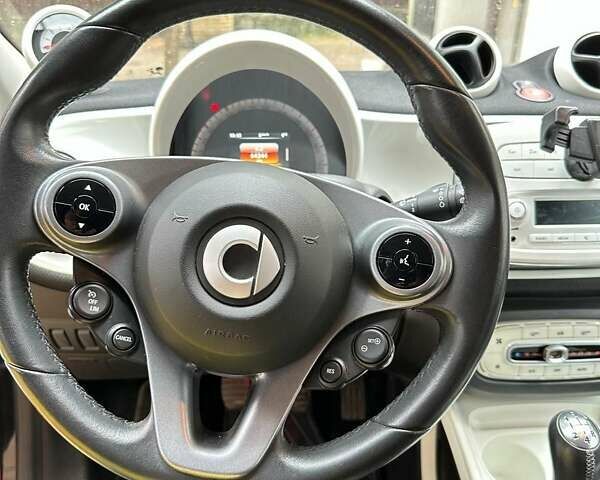 Смарт Форфор 2016 в Жмеренке на Automoto.ua Красный Смарт Форфор, объемом двигателя 1 л и пробегом 65 тыс. км за 8200 $, фото 5 на Automoto.ua