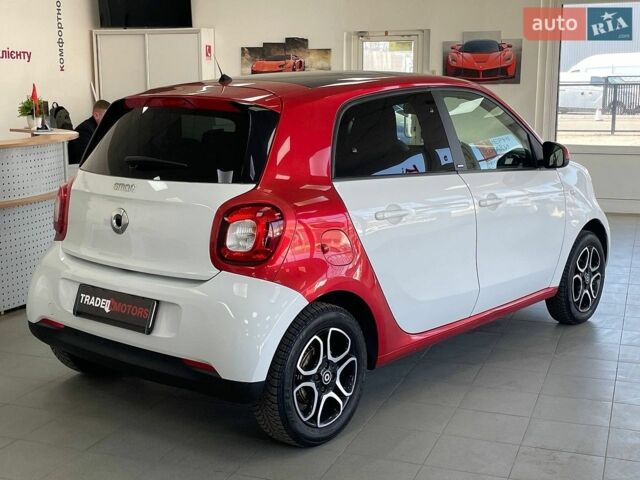 Червоний Смарт Forfour, об'ємом двигуна 0.9 л та пробігом 140 тис. км за 7990 $, фото 13 на Automoto.ua