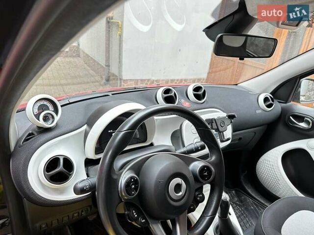 Смарт Форфор 2016 в Жмеренке на Automoto.ua Красный Смарт Форфор, объемом двигателя 1 л и пробегом 65 тыс. км за 8200 $, фото 10 на Automoto.ua