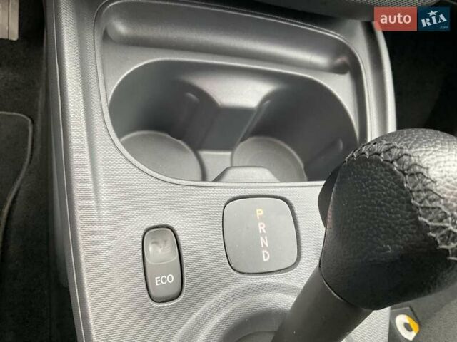 Червоний Смарт Forfour, об'ємом двигуна 0 л та пробігом 34 тис. км за 8900 $, фото 29 на Automoto.ua