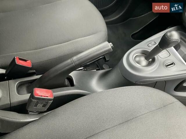 Красный Смарт Форфор, объемом двигателя 0 л и пробегом 33 тыс. км за 9200 $, фото 21 на Automoto.ua