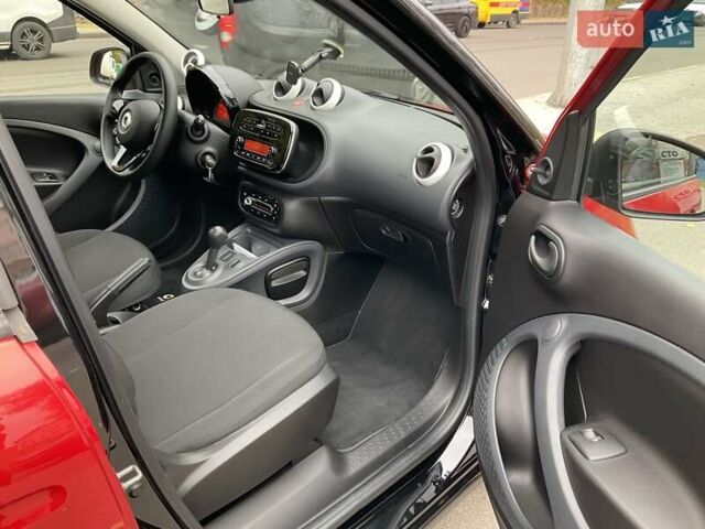 Червоний Смарт Forfour, об'ємом двигуна 0 л та пробігом 34 тис. км за 8900 $, фото 16 на Automoto.ua