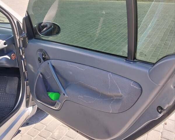 Смарт Форфор, объемом двигателя 0.7 л и пробегом 130 тыс. км за 3700 $, фото 4 на Automoto.ua