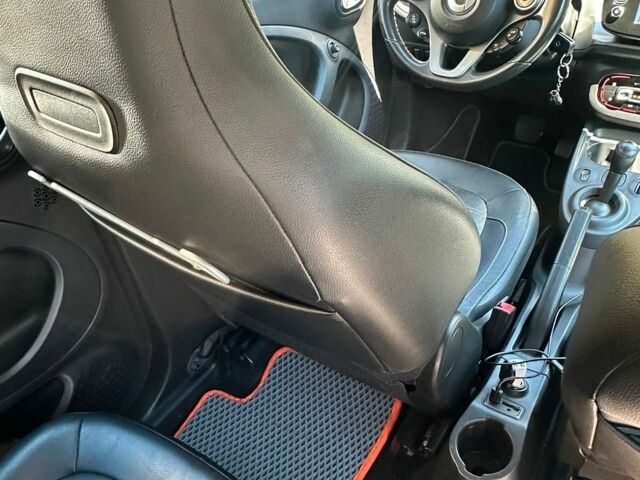 Смарт Forfour, об'ємом двигуна 0.9 л та пробігом 140 тис. км за 9100 $, фото 7 на Automoto.ua