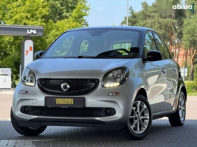 Смарт Форфор, объемом двигателя 0.9 л и пробегом 85 тыс. км за 9500 $, фото 1 на Automoto.ua