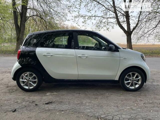 Смарт Forfour, об'ємом двигуна 0 л та пробігом 67 тис. км за 11000 $, фото 20 на Automoto.ua