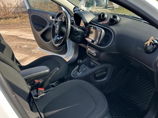 Смарт Forfour, об'ємом двигуна 0 л та пробігом 40 тис. км за 9500 $, фото 10 на Automoto.ua