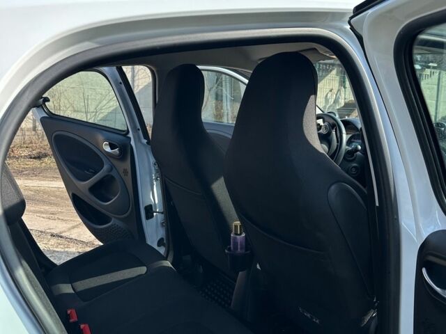 Смарт Forfour, об'ємом двигуна 0 л та пробігом 40 тис. км за 9500 $, фото 9 на Automoto.ua