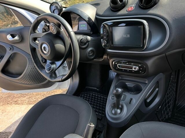 Смарт Forfour, об'ємом двигуна 0 л та пробігом 40 тис. км за 9500 $, фото 6 на Automoto.ua