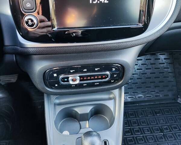 Смарт Forfour, об'ємом двигуна 0 л та пробігом 35 тис. км за 10900 $, фото 11 на Automoto.ua