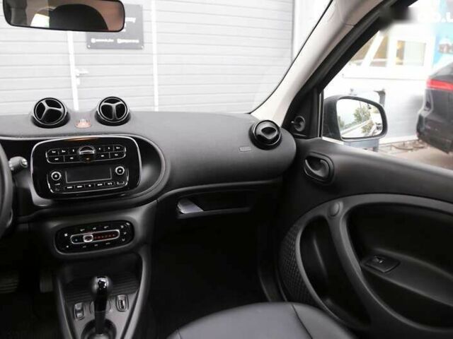 Смарт Форфор, объемом двигателя 0 л и пробегом 44 тыс. км за 9900 $, фото 12 на Automoto.ua