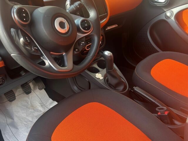 Желтый Смарт Форфор, объемом двигателя 1 л и пробегом 75 тыс. км за 8700 $, фото 3 на Automoto.ua