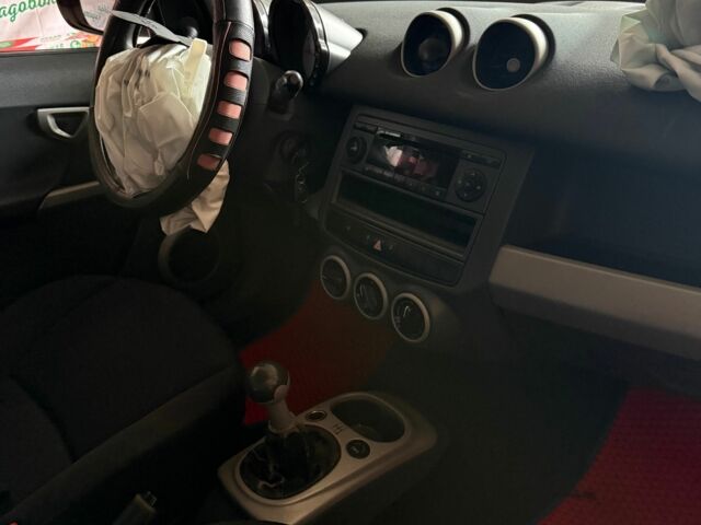 Серый Смарт Форфор, объемом двигателя 1.1 л и пробегом 250 тыс. км за 1300 $, фото 3 на Automoto.ua