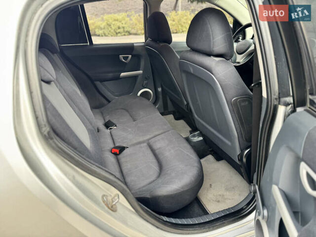 Сірий Смарт Forfour, об'ємом двигуна 1.12 л та пробігом 258 тис. км за 2999 $, фото 14 на Automoto.ua