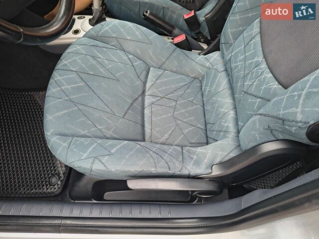 Сірий Смарт Forfour, об'ємом двигуна 1.5 л та пробігом 236 тис. км за 4100 $, фото 14 на Automoto.ua