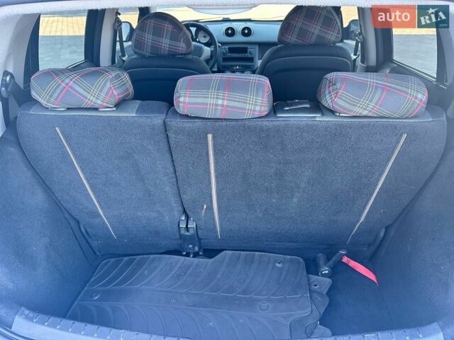 Сірий Смарт Forfour, об'ємом двигуна 1.33 л та пробігом 120 тис. км за 5400 $, фото 36 на Automoto.ua